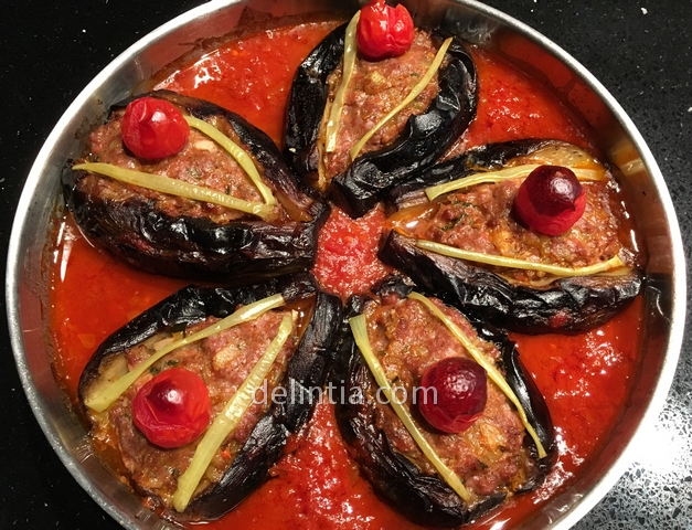 Stuffed eggplant with ground meat