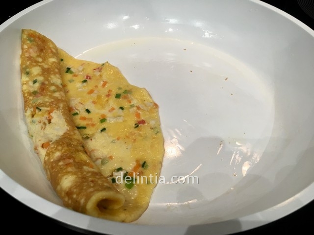 Korean rolled omelette